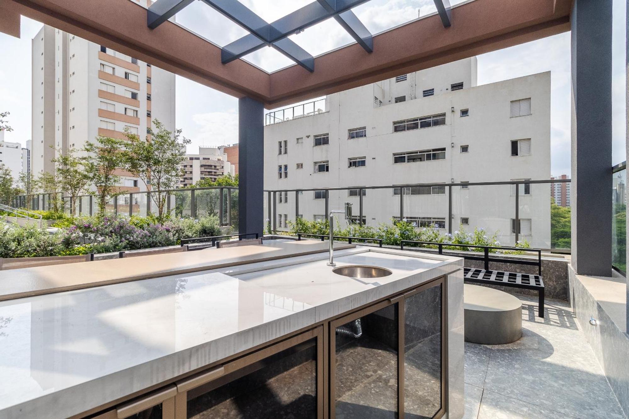 Akile Campo Belo * São Paulo
